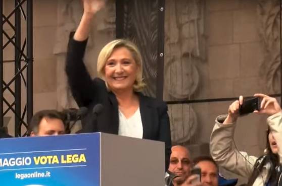 Marine Le Pen samedi à Milan :  "Nous disons NON à cette immigration qui submerge nos pays et qui met en danger la sécurité de nos peuples"