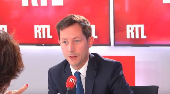 François-Xavier Bellamy (LR) : Macron pousse les électeurs "vers Marine Le Pen" (Vidéo)