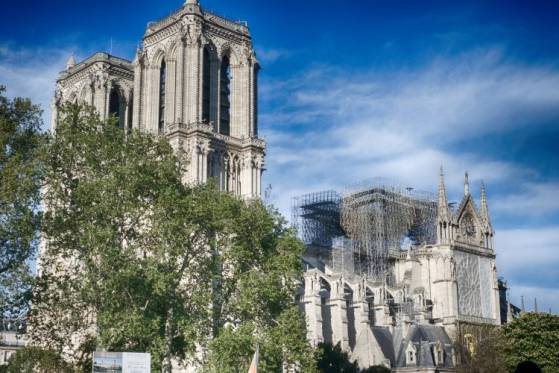 Emmanuel Macron confirme la reconstruction de Notre-Dame en cinq ans