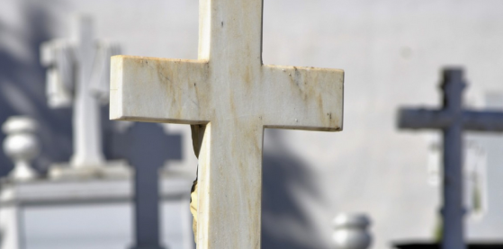 Deux enfants de 9 ans interpellés pour avoir saccagé le cimetière de Bédarieux