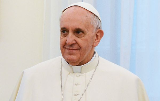 Le Pape François appelle à former des couloirs humanitaires pour protéger les migrants