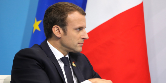 Pour Emmanuel Macron, il y a des "problèmes profonds" en France "liés à l'injustice"