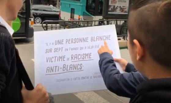 Selon l'Ined, en France, une personne interrogée sur sept a déjà été victime de racisme anti-Blanc (Vidéo)