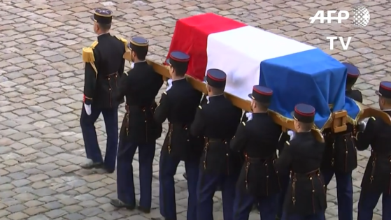 [VIDÉO] Hommage Chirac: honneurs funèbres militaires aux Invalides