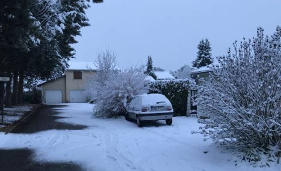 MàJ - Chutes de neige : 70.000 foyers toujours privés d'électricité dans la vallée du Rhône, un couple meurt intoxiqué au monoxyde de carbone en tentant de se réchauffer