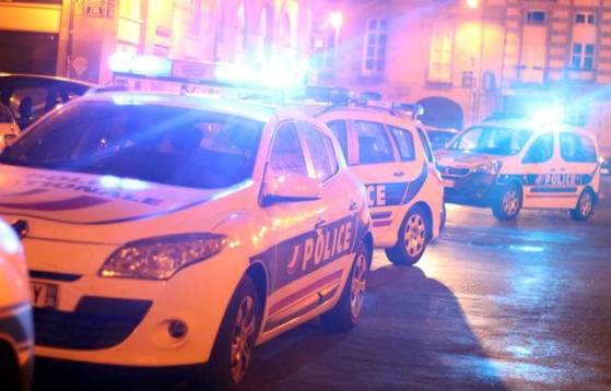 Rhône : Course-poursuite entre la police et une bande de malfaiteurs qui aurait volé 7 Mercedes