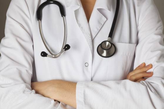 Hôpital public : plus de 1000 médecins abandonnent leurs fonctions administratives