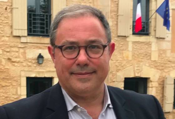 Jérôme Peyrat, conseiller chargé des relations avec les élus locaux, démissionne du cabinet d'Emmanuel Macron