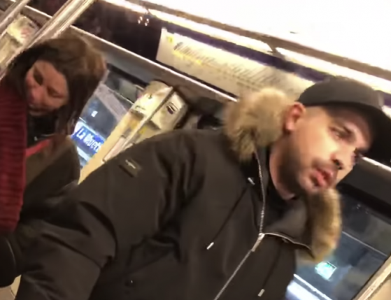 Paris. La vidéo choquante d’une touriste américaine agressée et frappée dans le métro (Vidéo)