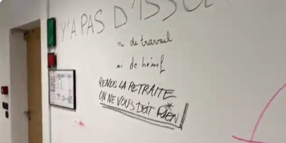 Paris : les locaux de BlackRock vandalisés