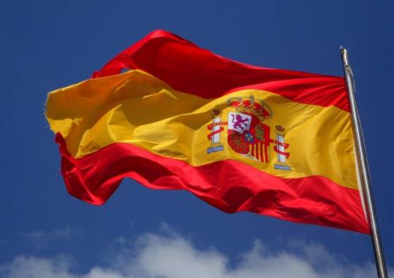 Espagne: près de 400 morts en 24h, l'état d'alerte prolongé de quinze jours