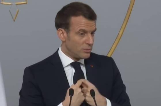 Emmanuel Macron évoque la possibilité d’une fermeture des frontières de l’espace Schengen jusqu’au mois de septembre (Vidéo)