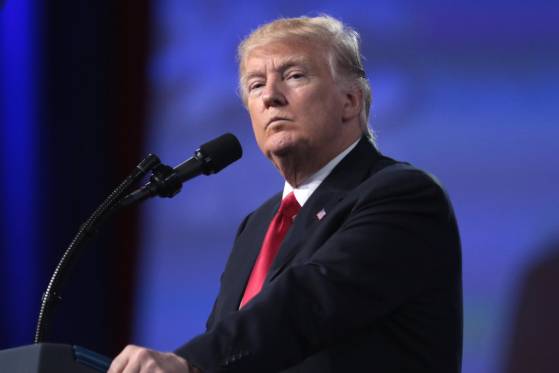 Donald Trump menace de suspendre indéfiniment la contribution américaine à l'OMS