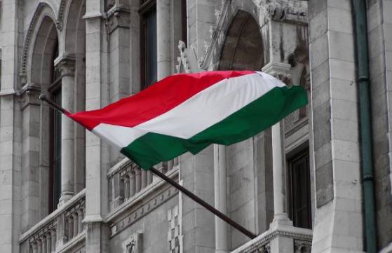 La Hongrie met fin au changement de sexe dans l’état civil