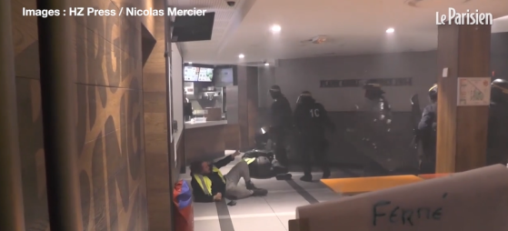 Gilets jaunes à Paris : 4 CRS déférés pour des violences illégitimes dans un Burger King