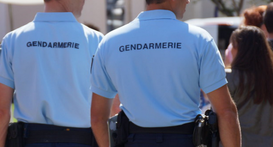 Ouistreham (14): des gendarmes attaqués par un groupe de migrants. Deux militaires blessés