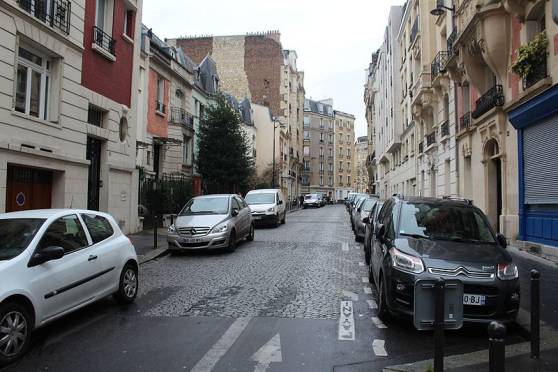 David Belliard (EELV): "Nous allons supprimer la moitié des places de stationnement à Paris"