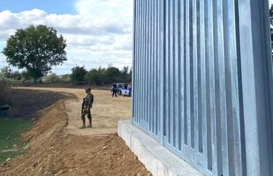 La Grèce décide de construire un mur de 26km le long de sa frontière nord-est avec la Turquie pour faire face à l’afflux massif de migrants
