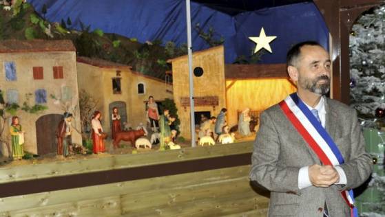 Béziers (34) : Robert Ménard annonce l’installation d’une crèche de Noël à l’hôtel de ville