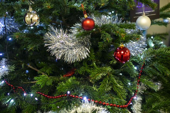 68% des Français comptent fêter Noël uniquement avec leur famille la plus proche, selon un sondage