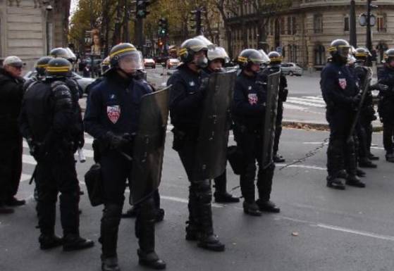 Manifestations contre la "Loi Sécurité Globale" : 95 interpellations et 67 policiers et gendarmes ont été blessés