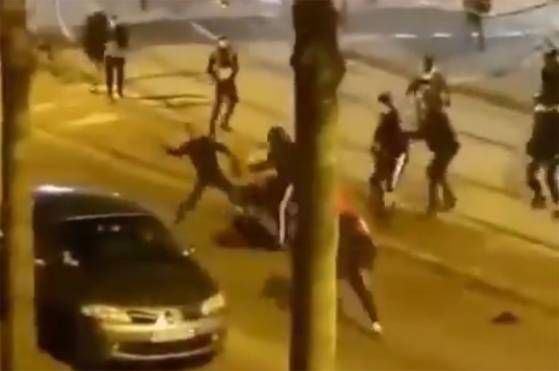 Rezé (44): un homme sauvagement lynché en pleine rue alors qu'il venait récupérer la moto volée de son fils (Vidéo)