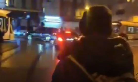 Belgique: Le convoi du Roi caillassé par des manifestants et un commissariat incendié après le rassemblement en hommage à Ibrahima B., un jeune décédé dans le cadre d'une interpellation (Vidéo)