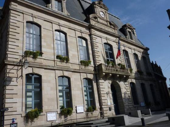 Côtes-d'Armor: le maire de Saint-Brieuc refuse de faire appliquer le couvre-feu à 18h dans sa ville