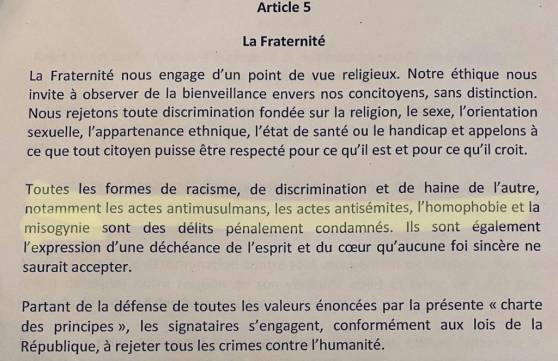 La charte de l'Islam de France condamne les actes antimusulmans, antisémites, l'homophobie et la misogynie, mais pas les actes antichrétiens