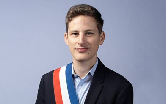Le Conseiller de Paris Maxime Cochard (PCF) accusé de viol sur Twitter. Il est également conseiller délégué de la maire du 14e à l’Égalité Femme-Homme et à la lutte contre les discriminations