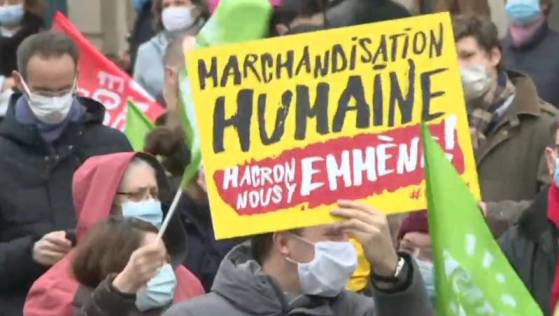 Manifestation devant le ministère de la Santé à Paris contre le projet de loi bioéthique