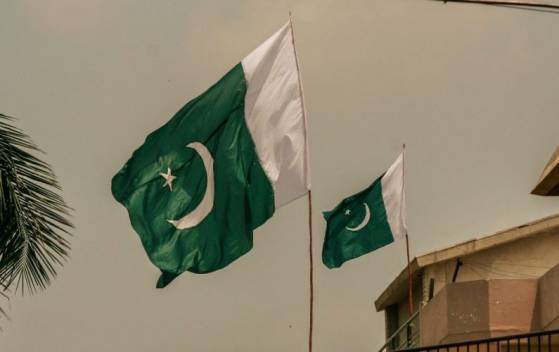 Tentative d'attentat contre l'ambassade de France au Pakistan. L'auteur de l'attaque, interpellé, voulait "se venger de la France pour blasphème”
