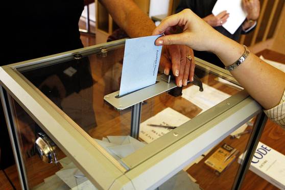 Crise sanitaire: 71% des Français seraient d'accord pour reporter les élections régionales et départementales de juin, selon un sondage