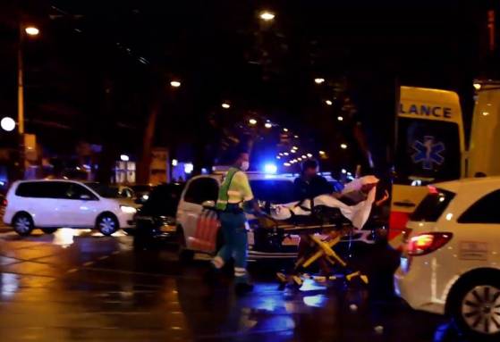 Une attaque au couteau fait un mort et quatre blessés à Amsterdam (Pays-Bas)