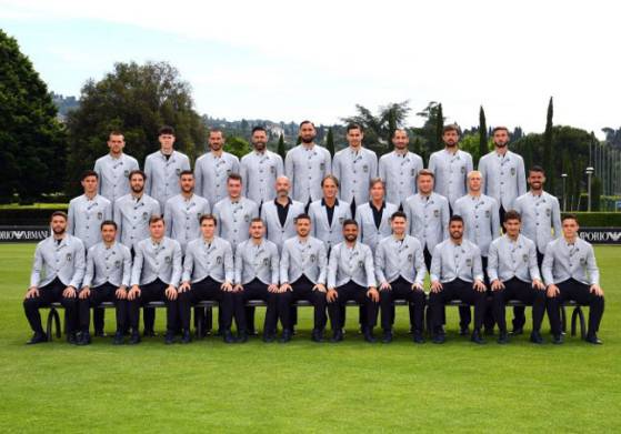 “Fachos” : la photo de l'équipe italienne pour l’Euro fait polémique "pour son manque de diversité"