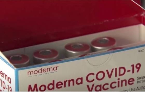 Une étude danoise publiée dans le "British Medical Journal" confirme que le vaccin Moderna peut engendrer de rares problèmes cardiaques