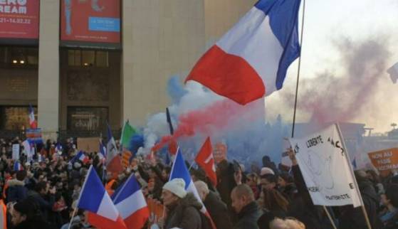 France : contre le pass vaccinal, les manifestants ne désarment pas