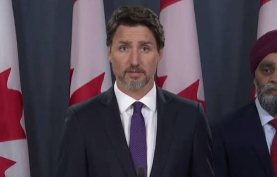 Mesures sanitaires au Canada : face à la protestation des camionneurs, Justin Trudeau et sa famille ont été déplacés vers un "lieu non divulgué" dans la capitale samedi pour des raisons de sécurité