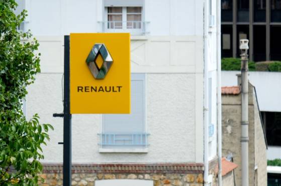 Le constructeur Renault annonce que "les activités de l’usine Renault de Moscou sont suspendues à partir de ce jour"