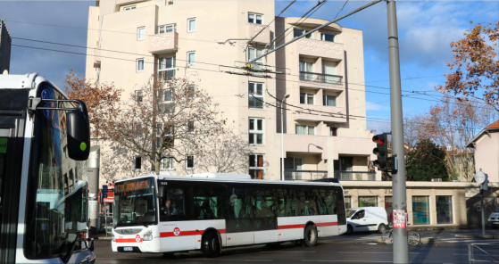 Un chauffeur de bus tabassé à Oullins près de Lyon
