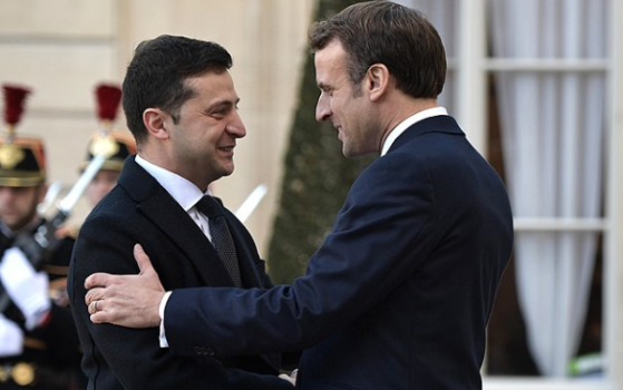 La France va continuer de "renforcer" son envoi de matériel militaire à l'Ukraine
