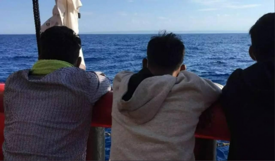 Vague de 600 migrants dans la mer Egée pour atteindre la Grèce
