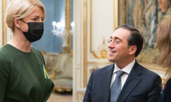 L'adhésion de l'Ukraine à l'OTAN "n'a jamais été envisagée", selon le ministre espagnol des Affaires étrangères