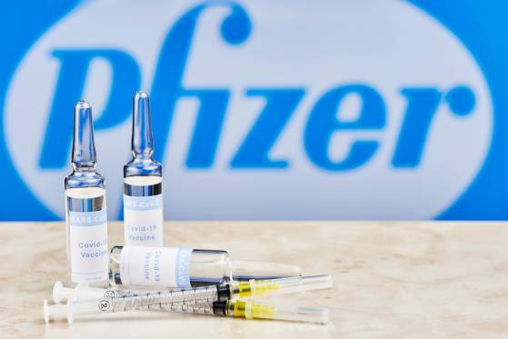 Covid-19 en automne : les États-Unis achètent 105 millions de doses Pfizer