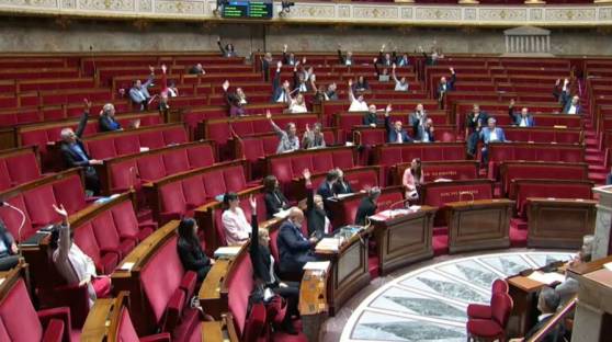 Les députés votent la suppression de la redevance audiovisuelle dans le cadre des mesures de soutien au pouvoir d'achat