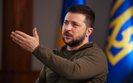 Guerre en Ukraine : Volodymyr Zelensky sollicite une aide militaire urgente auprès du Congrès des États-Unis