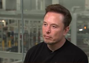 Elon Musk défie l'organisme de surveillance en ligne de l'Australie concernant la suppression de contenus lié à l'attaque au couteau d'un évêque à Sydney-Ouest