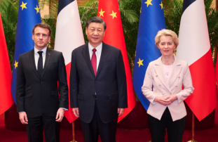 Emmanuel Macron réaffirme que Paris continuera à fournir une aide à Kiev dans son conflit avec Moscou aussi longtemps que nécessaire